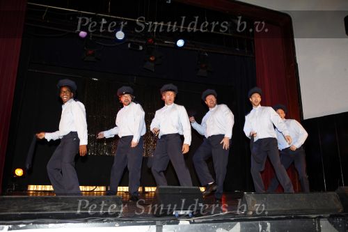 Amsterdam 13 oktober 2009
Perspresentatie van de Full Monty met oa Charly Luske  Ellen Evers Bettina Berger Rogier Komproe Vincent de Lusenet Han Oldigs Zjon Smaal en Richard Spijkers.
Peter Smulders bv
