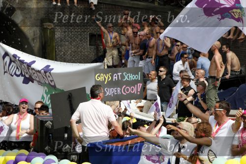 Amsterdam 1 augustus 2009
Diverse boten tijdens de Gay pride.