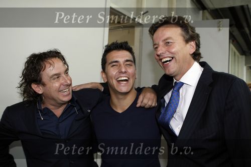 Den Haag 26 september 2009
Ontwikkelingssamenwerking.nu in de fokker hallen in Den Haag o.l.v Bert Koenders. Aanwezig oa Jan Smit Marco Borsato en Daphne Bunskoek
Peter Smulders bv