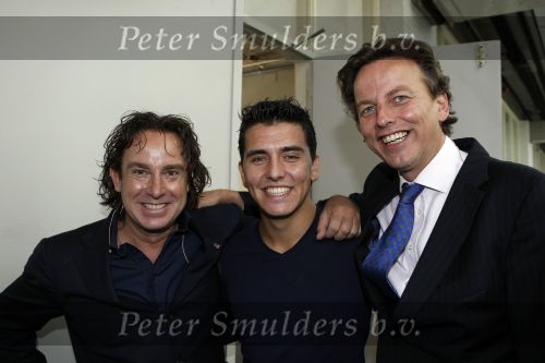 Den Haag 26 september 2009
Ontwikkelingssamenwerking.nu in de fokker hallen in Den Haag o.l.v Bert Koenders. Aanwezig oa Jan Smit Marco Borsato en Daphne Bunskoek
Peter Smulders bv