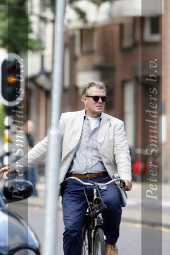 Amsterdam 22 september 2009
Jeroen Krabbe op de fiets in Amsterdam.
Peter Smulders bv