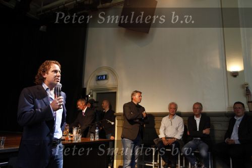 Amsterdam 23 september 2009
Marco Borsato wordt heel emotioneel tijdens persconferentie in Paradiso.
Peter Smulders bv