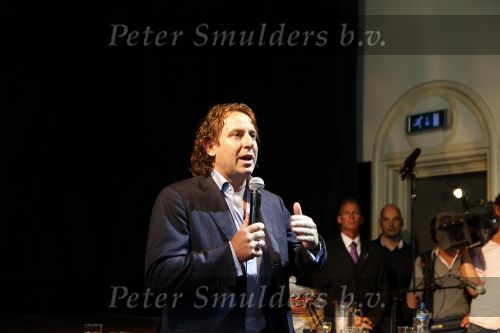 Amsterdam 23 september 2009
Marco Borsato wordt heel emotioneel tijdens persconferentie in Paradiso.
Peter Smulders bv