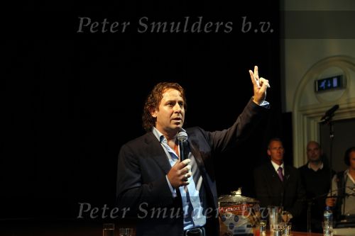 Amsterdam 23 september 2009
Marco Borsato wordt heel emotioneel tijdens persconferentie in Paradiso.
Peter Smulders bv