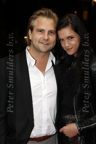 Utrecht 22 september 2009
Premiere Lover of Loser in  stadsschouwburg Utrecht. marly v d Velde met vriend
Peter Smulders bv
