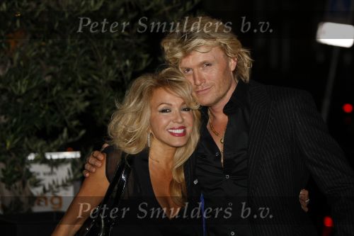Amsterdam 18 september 2009
Patricia Paay gaat uiteten bij le garage met Hans Klok en zijn vriend.
Peter Smulders bv