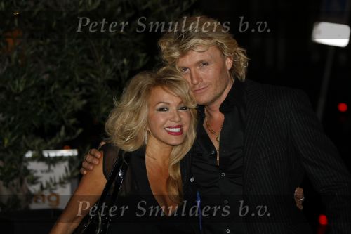 Amsterdam 18 september 2009
Patricia Paay gaat uiteten bij le garage met Hans Klok en zijn vriend.
Peter Smulders bv