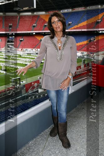 Amsterdam 23 september 2009
presentatie postzegels Andre Hazes in de amsterdam Arena. Andre Jr en Roxeanne krijgen de eerste zegels en ook Rachel is natuurlijk van de partij.
Peter Smulders bv