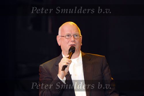 Gorinchem 21 september 2009
Ruud de Graaf 30 jaar in het vak en krijgt een koninklijk lintje. Ruud met zijn vrouw
Peter Smulders bv