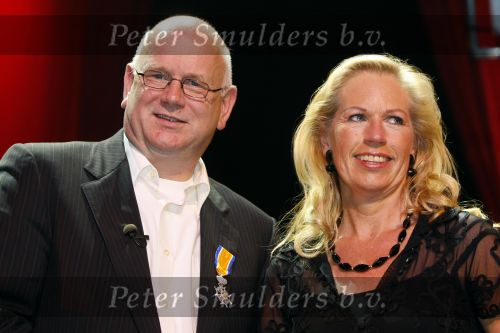 Gorinchem 21 september 2009
Ruud de Graaf 30 jaar in het vak en krijgt een koninklijk lintje. Ruud met zijn vrouw
Peter Smulders bv
