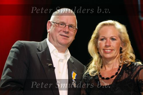 Gorinchem 21 september 2009
Ruud de Graaf 30 jaar in het vak en krijgt een koninklijk lintje. Ruud met zijn vrouw
Peter Smulders bv