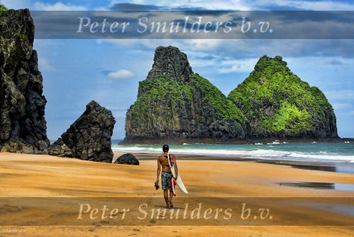 Fernando de Noronha 28 maart 2003

Edwin Smulders en Guido den Aantrekker op het braziliaanse eiland
Fernando de Nolronha
braziliaanse vlag

Peter Smulders bv