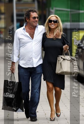 Amsterdam 19 september 2009
Tatjana Simic met haar vriend Ronnie Rosenbaum op de pc hooftstraat.