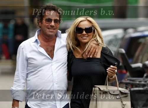 Amsterdam 19 september 2009
Tatjana Simic met haar vriend Ronnie Rosenbaum op de pc hooftstraat.
Peter Smulders bv