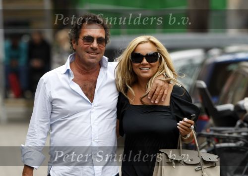 Amsterdam 19 september 2009
Tatjana Simic met haar vriend Ronnie Rosenbaum op de pc hooftstraat.
Peter Smulders bv