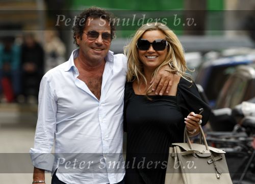 Amsterdam 19 september 2009
Tatjana Simic met haar vriend Ronnie Rosenbaum op de pc hooftstraat.
Peter Smulders bv