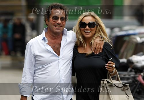 Amsterdam 19 september 2009
Tatjana Simic met haar vriend Ronnie Rosenbaum op de pc hooftstraat.
Peter Smulders bv