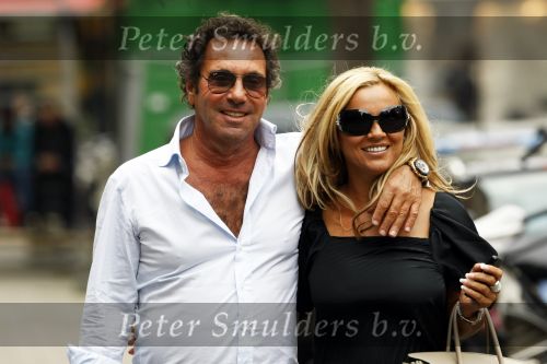 Amsterdam 19 september 2009
Tatjana Simic met haar vriend Ronnie Rosenbaum op de pc hooftstraat.
Peter Smulders bv