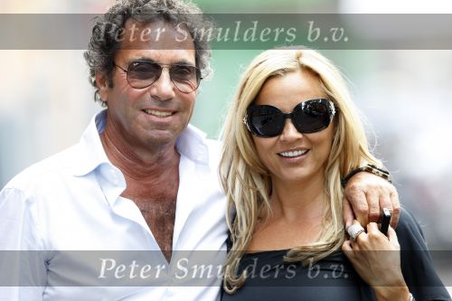 Amsterdam 19 september 2009
Tatjana Simic met haar vriend Ronnie Rosenbaum op de pc hooftstraat.
Peter Smulders bv
