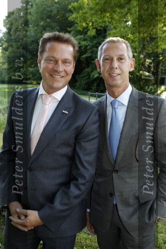 Breukelen 16 juni 2010
Haringparty op Neyenrode. Albert Verlinde met vriend Onno Hoes
Peter Smulders bv