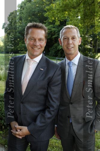 Breukelen 16 juni 2010
Haringparty op Neyenrode. Albert Verlinde met vriend Onno Hoes
Peter Smulders bv