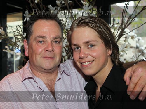 Amsterdam, 23 September 2010
Eerste CD uitreiking van Roxeanne Hazes en Andre Hazes Jr. 
met de titel: Van jou, voor jou.
Andre Hazes Jr. met de broer van zijn vader
Foto Peter Smulders BV