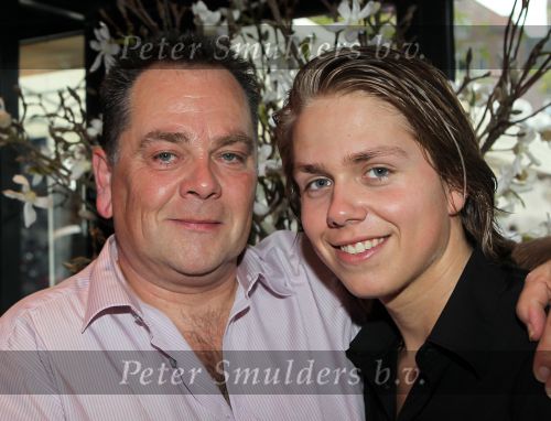 Amsterdam, 23 September 2010
Eerste CD uitreiking van Roxeanne Hazes en Andre Hazes Jr. 
met de titel: Van jou, voor jou.
Andre Hazes Jr. met de broer van zijn vader
Foto Peter Smulders BV