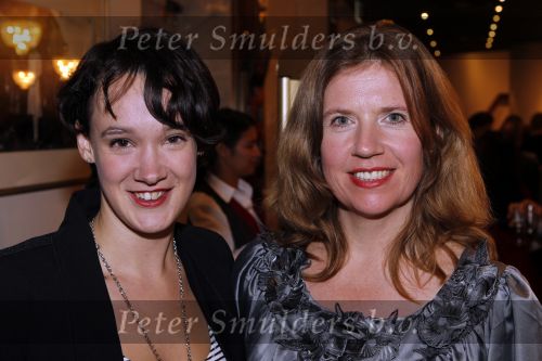 Amsterdam 11 oktober 2010
Premiere Hurricane van Hans Klok in Carre. Anne v Veen met vriendin
Peter Smulders bv