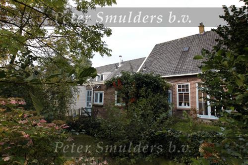 Zevenhoven 7 oktober 2010
Huis Antonie kamerling en Isa Hoes waar Antonie zelfmoord heeft gepleegd.
Peter Smulders bv