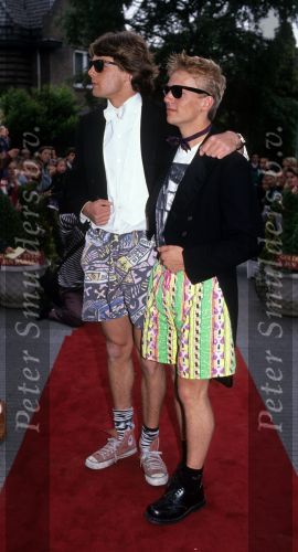 Amsterdam, 8 Juni 1991
Feest GTST met Reinout Oerlemans en Antonie Kamerling in korte broek.
Foto Peter Smulders BV