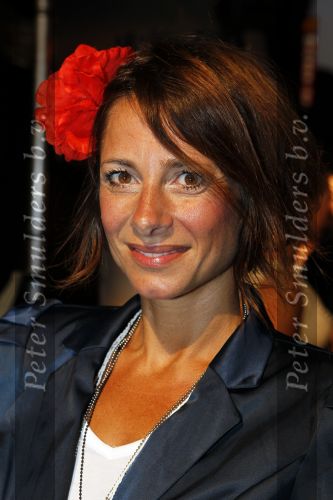Amsterdam 29 juni 2010
Premiere Eclipse in Tuschinski. Barbara Karel met tatoo en vriend DJ Amir Charles
Peter Smulders bv