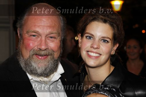 Amsterdam 11 oktober 2010
Premiere Hurricane van Hans Klok in Carre. Bert Simhoffer met vrouw en dochters
Peter Smulders bv
