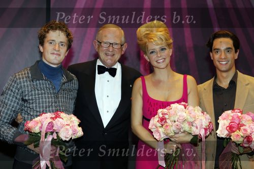 Amsterdam 3 oktober 2010
Premiere Petticoat in Carre met Chantal Janzen. Pieter v Vollenhoven met Chantal Janzen en Freek Bartels
Peter Smulders bv