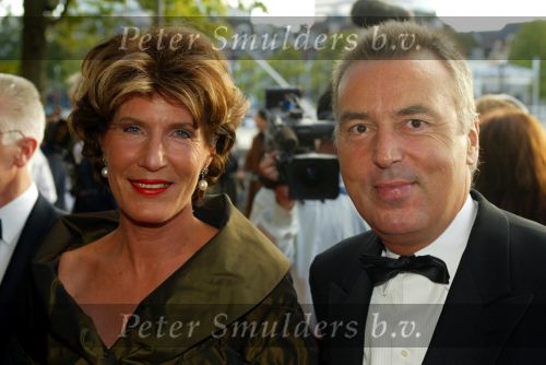 Amsterdam 22 september 2002

Premiere Sound of Music in Carre
Eelco Brinkman met vrouw

Peter Smulders bv