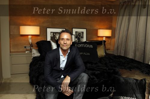 Huizen 30 september 2010
Presentatie Talkies bij Eric Kuster.
Peter Smulders bv