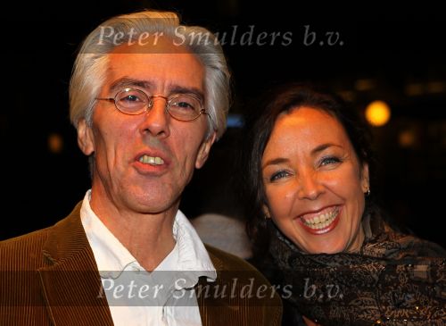 Gouda, 11 Oktober 2010
Premiere Ivo Niehe van de nieuwe theatervoorstelling van Mussen & Zwanen, LICHTJES IN JE OGEN.
Frederique Sluyterman v Loo met Erik Brey
Foto Peter Smulders BV