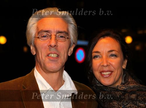 Gouda, 11 Oktober 2010
Premiere Ivo Niehe van de nieuwe theatervoorstelling van Mussen & Zwanen, LICHTJES IN JE OGEN.
Frederique Sluyterman v Loo met Erik Brey
Foto Peter Smulders BV