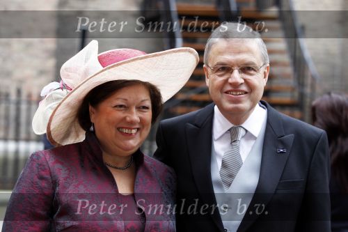 Den Haag 21 september 2010
Prinsjesdag 2010 op het binnenhof en bij paleis Noordeinde.Ernst Hirsch Balin met zijn vrouw
Peter Smulders bv