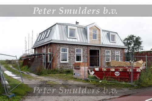 Purmerland 20 september 2010
Nieuwe huis Fajah Lourens met bijgebouw en paardenstallen.
Peter Smulders bv