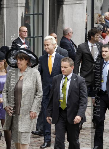 Den Haag 21 september 2010
Prinsjesdag 2010 op het binnenhof en bij paleis Noordeinde. Geert Wilders met zijn vrouw
Peter Smulders bv