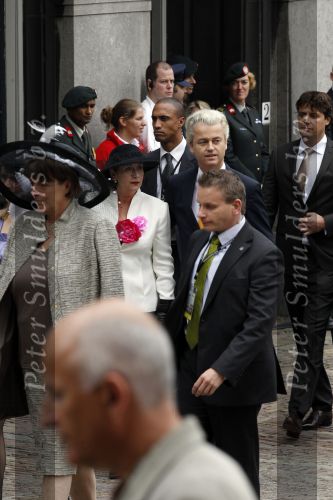 Den Haag 21 september 2010
Prinsjesdag 2010 op het binnenhof en bij paleis Noordeinde. Geert Wilders met zijn vrouw
Peter Smulders bv