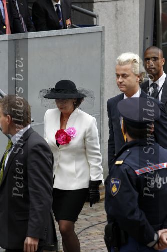 Den Haag 21 september 2010
Prinsjesdag 2010 op het binnenhof en bij paleis Noordeinde. Geert Wilders met zijn vrouw
Peter Smulders bv