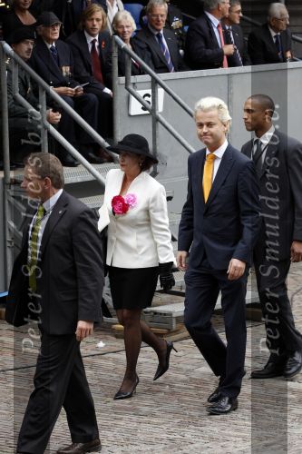 Den Haag 21 september 2010
Prinsjesdag 2010 op het binnenhof en bij paleis Noordeinde. Geert Wilders met zijn vrouw
Peter Smulders bv