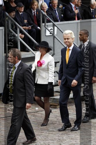 Den Haag 21 september 2010
Prinsjesdag 2010 op het binnenhof en bij paleis Noordeinde. Geert Wilders met zijn vrouw
Peter Smulders bv