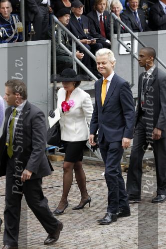 Den Haag 21 september 2010
Prinsjesdag 2010 op het binnenhof en bij paleis Noordeinde. Geert Wilders met zijn vrouw
Peter Smulders bv