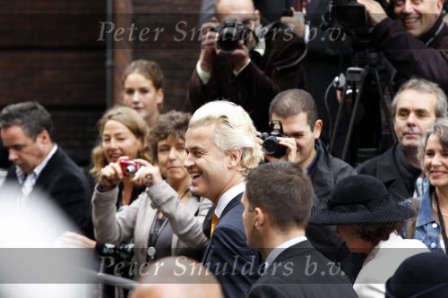 Den Haag 21 september 2010
Prinsjesdag 2010 op het binnenhof en bij paleis Noordeinde. Geert Wilders met zijn vrouw
Peter Smulders bv