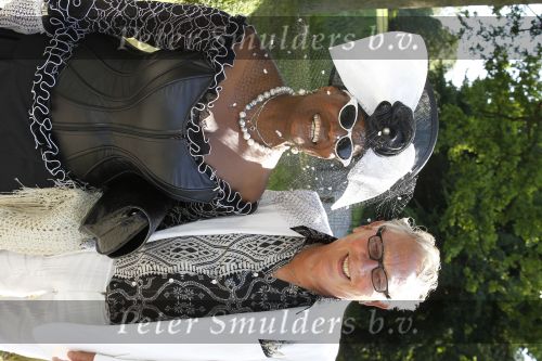 Breukelen 16 juni 2010
Haringparty op Neyenrode.
Gerda Havertong met man