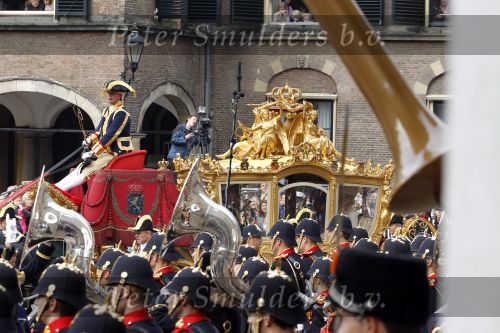 Den Haag 21 september 2010
Prinsjesdag 2010 op het binnenhof en bij paleis Noordeinde. Koningin Beatrix Prins Willem Alexander Prinses Maxima Prins Constantijn Prinses Laurentien . Gouden Koets
Pieter v Vollenhoven en Prinses Margriet
Peter Smulders bv