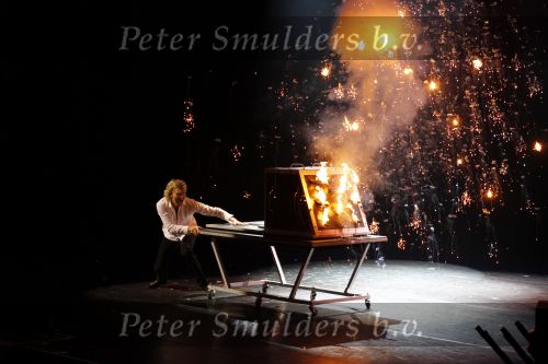 Amsterdam 11 oktober 2010
Premiere Hurricane van Hans Klok in Carre.
Peter Smulders bv