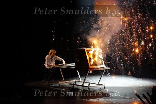 Amsterdam 11 oktober 2010
Premiere Hurricane van Hans Klok in Carre.
Peter Smulders bv